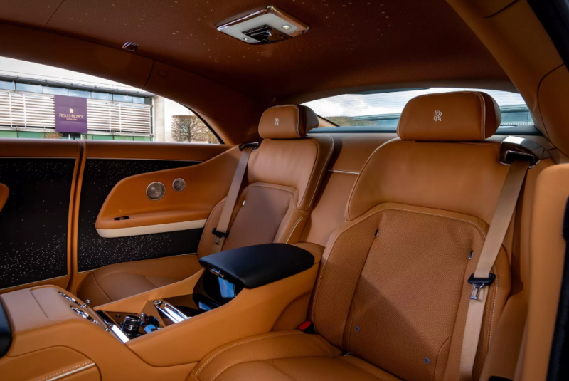 Як Rolls-Royce створив унікальне купе для подружжя