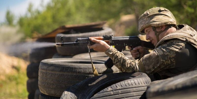 Студентів зобов’яжуть проходити військову підготовку — інакше відрахування