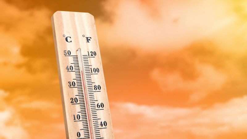 Україну накриє спека до +37