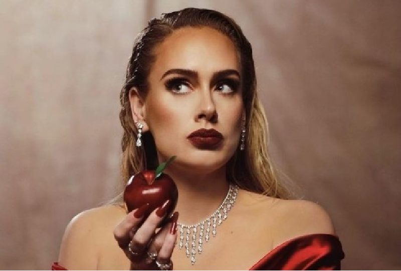 Адель виходить за рамки музики: відома співачка планує запустити косметичний бізнес