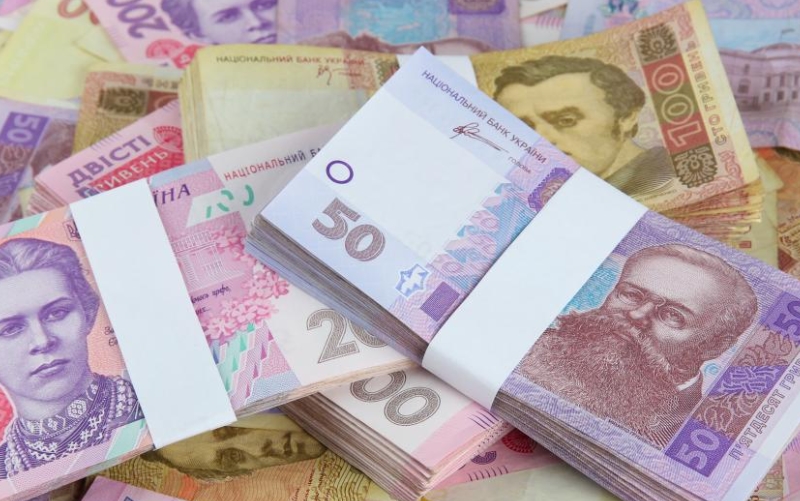 Втрати чи виграш: Вплив змін валютного курсу на доходи бюджету України