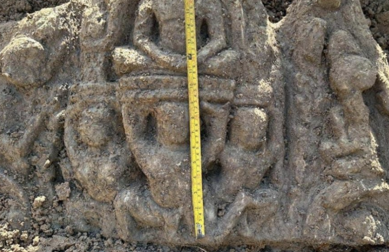 Археологи знайшли шість унікальних статуй з пісковику в Камбоджі, що датуються епохою Кхмерської імперії