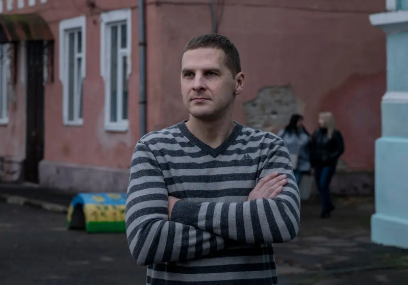 “Викрадачі людей”: українські вербувальники застосовують жорстку тактику для поповнення рядів