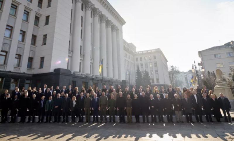 Україна планує розширити своє представництво за кордоном. Де саме?