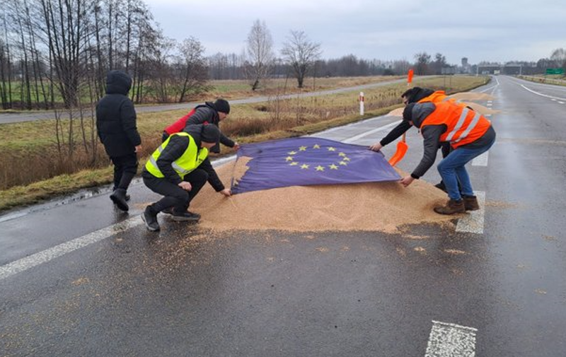 Зерно з України збанкрутує польських фермерів – протести з обох сторін