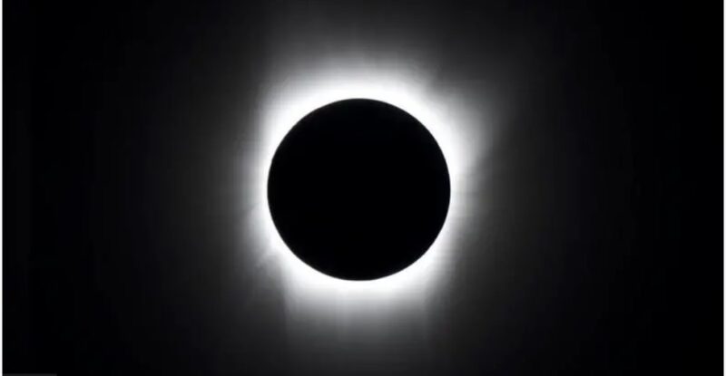 Що робить повне сонячне затемнення-2024 таким винятковим?