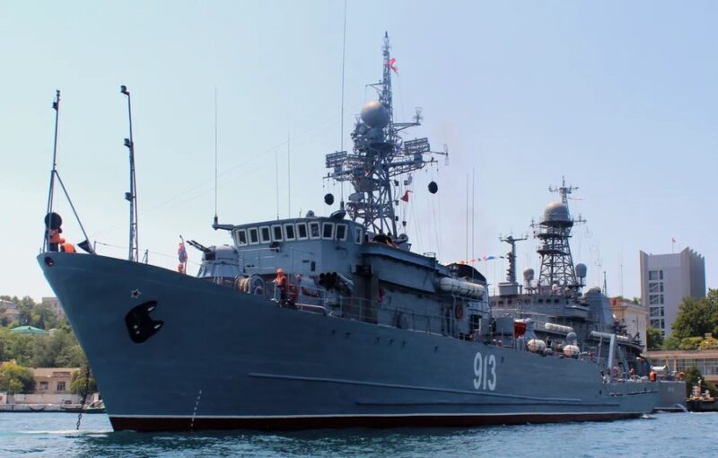 Українські Збройні Сили знищили морський тральник “Ковровец” Чорноморського флоту РФ