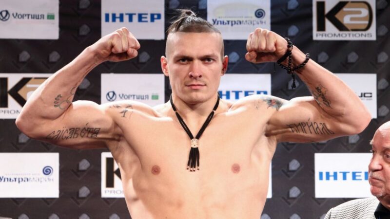Український боксер Олександр Усик залишається в базі даних сайту «Миротворець»: що це означає для його репутації