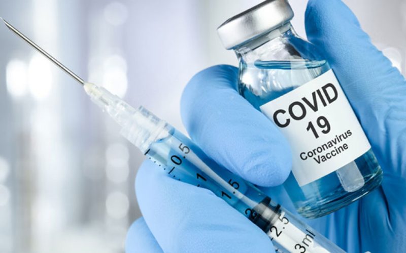 Постраждали українці від вакцини від COVID-19 мають можливість вимагати компенсацій