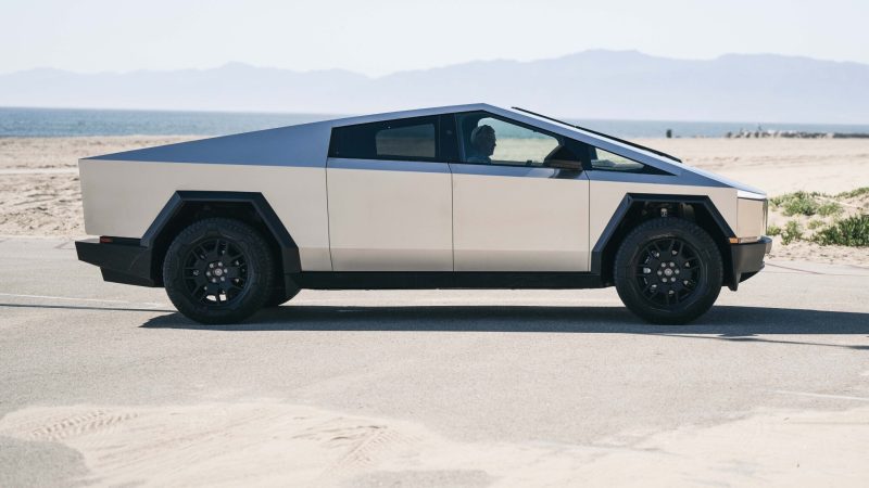 В Україні з’явився найпотужніший Tesla Cybertruck