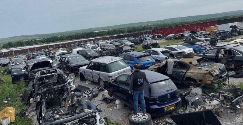 Викрито схему контрабанди авто під виглядом допомоги ЗСУ