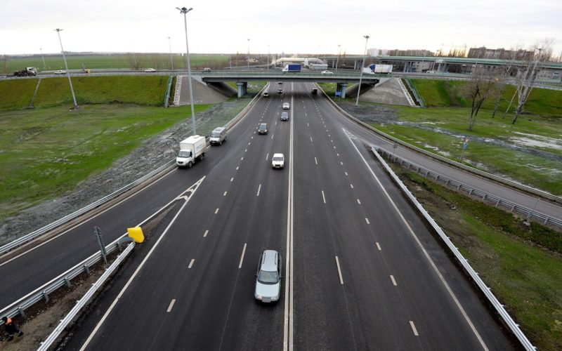 Україна отримає 432 мільйони доларів на відновлення доріг