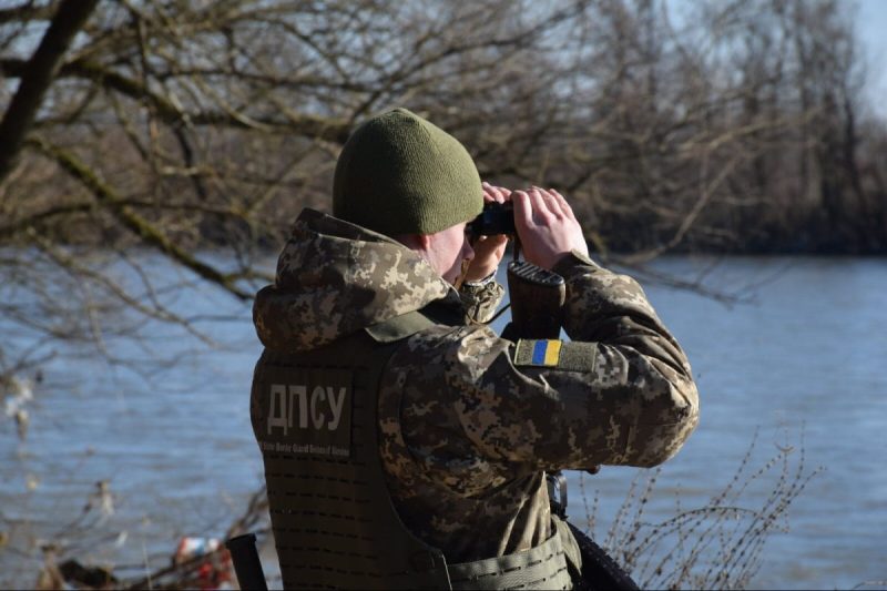 На Закарпатті роми атакували прикордонників під час перевірки на кордоні