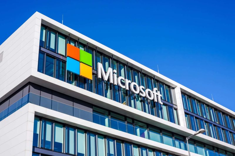 Microsoft звільняє сотні співробітників