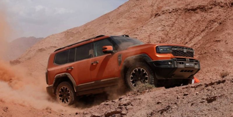 Новий китайський позашляховик потужніший за Land Cruiser і вміє плавати