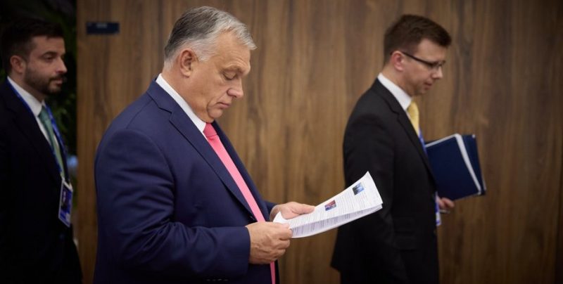 ЄС шукає обхідне рішення для вступу України попри вето Угорщини ЄС шукає обхідне рішення для вступу України попри вето Угорщини