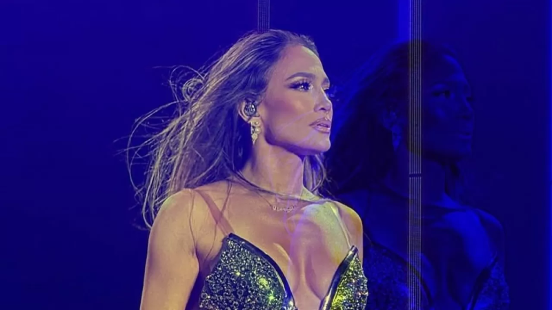 Джей Ло розсмішила публіку, жартуючи про ім'я колишнього на концерті в Лас-Вегасі