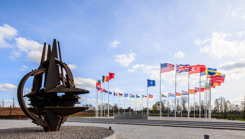 НАТО залучає приватний сектор до боротьби з російськими гібридними загрозами